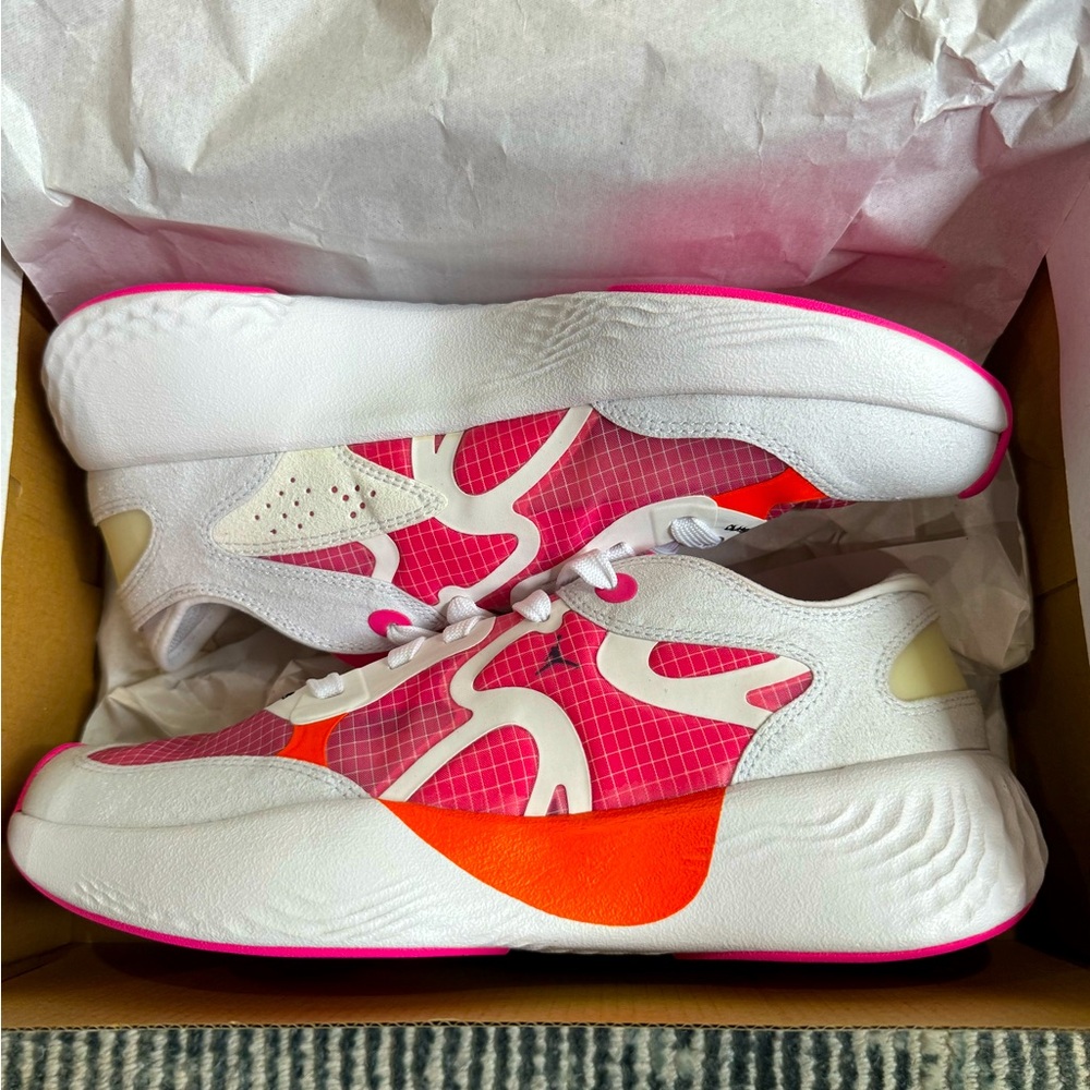 Jordan 3 delta low size 6Y